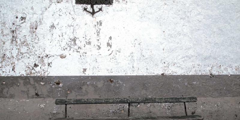 从厨房用具共享到社区菜园：用收纳智慧与家装饰品，重建治愈的邻里烟火气