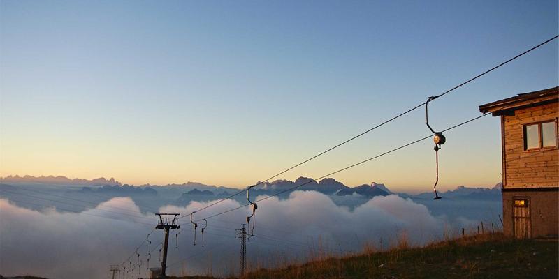 当文字照进生活：从经典文学中汲取家居灵感，打造有温度的收纳与装饰